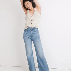 11" High-Rise Flare Jeans in Conwell Wash